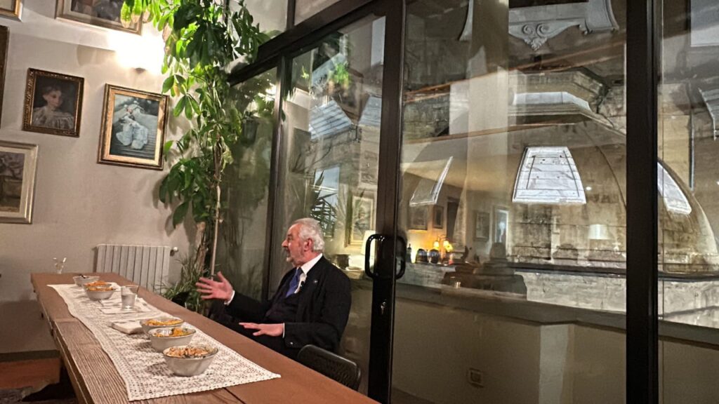 il prof. Giovanni Cipriani